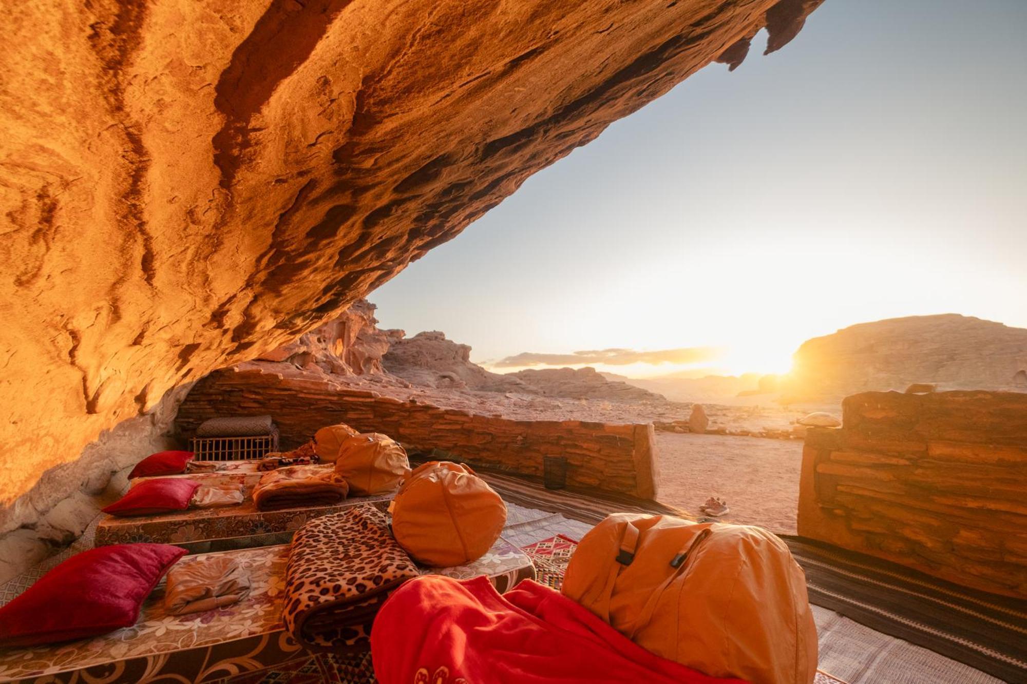 Wadi Rum Cave Camping מראה חיצוני תמונה