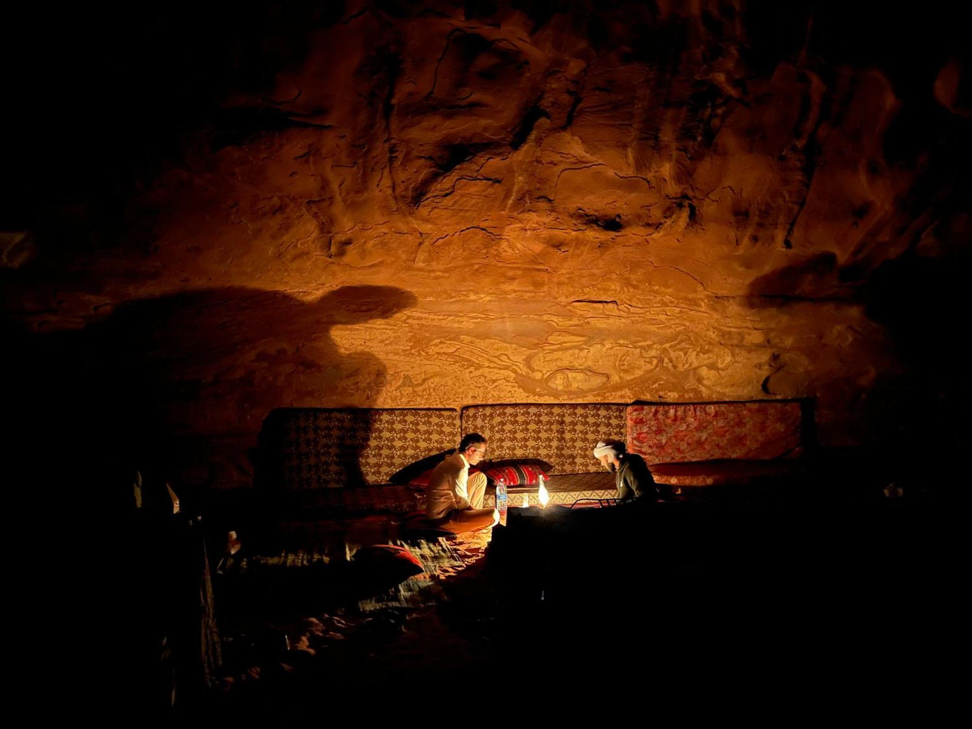 Wadi Rum Cave Camping מראה חיצוני תמונה
