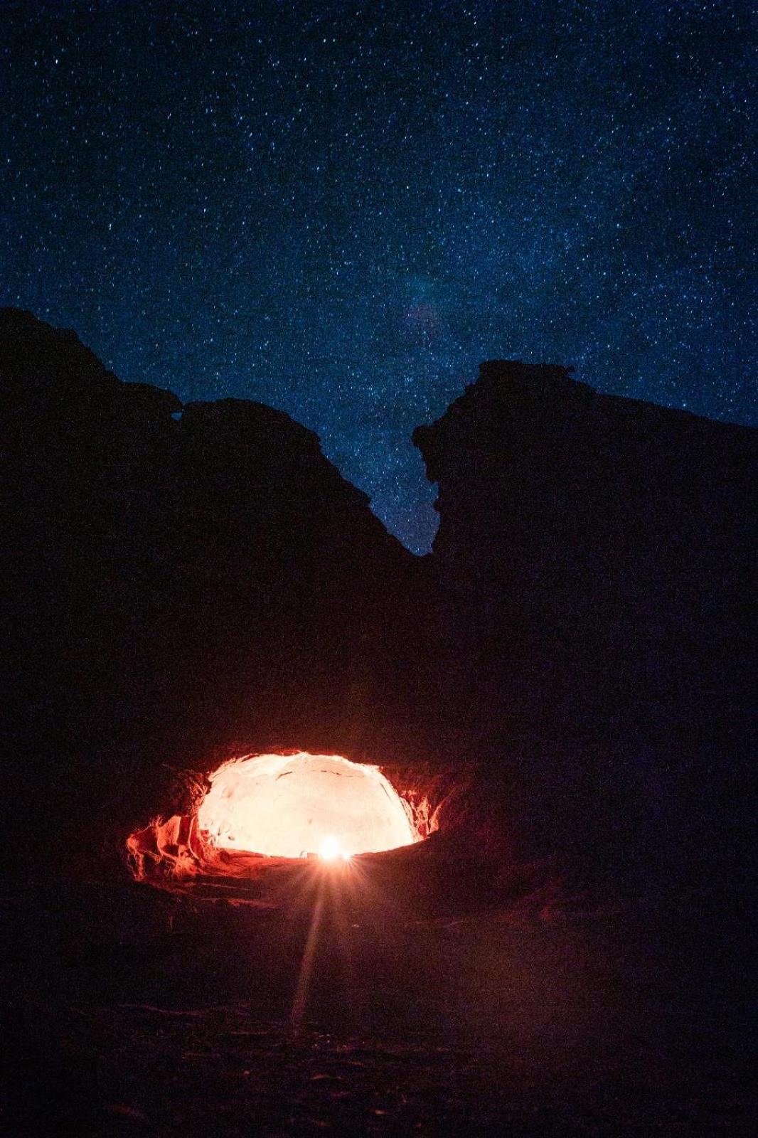 Wadi Rum Cave Camping מראה חיצוני תמונה